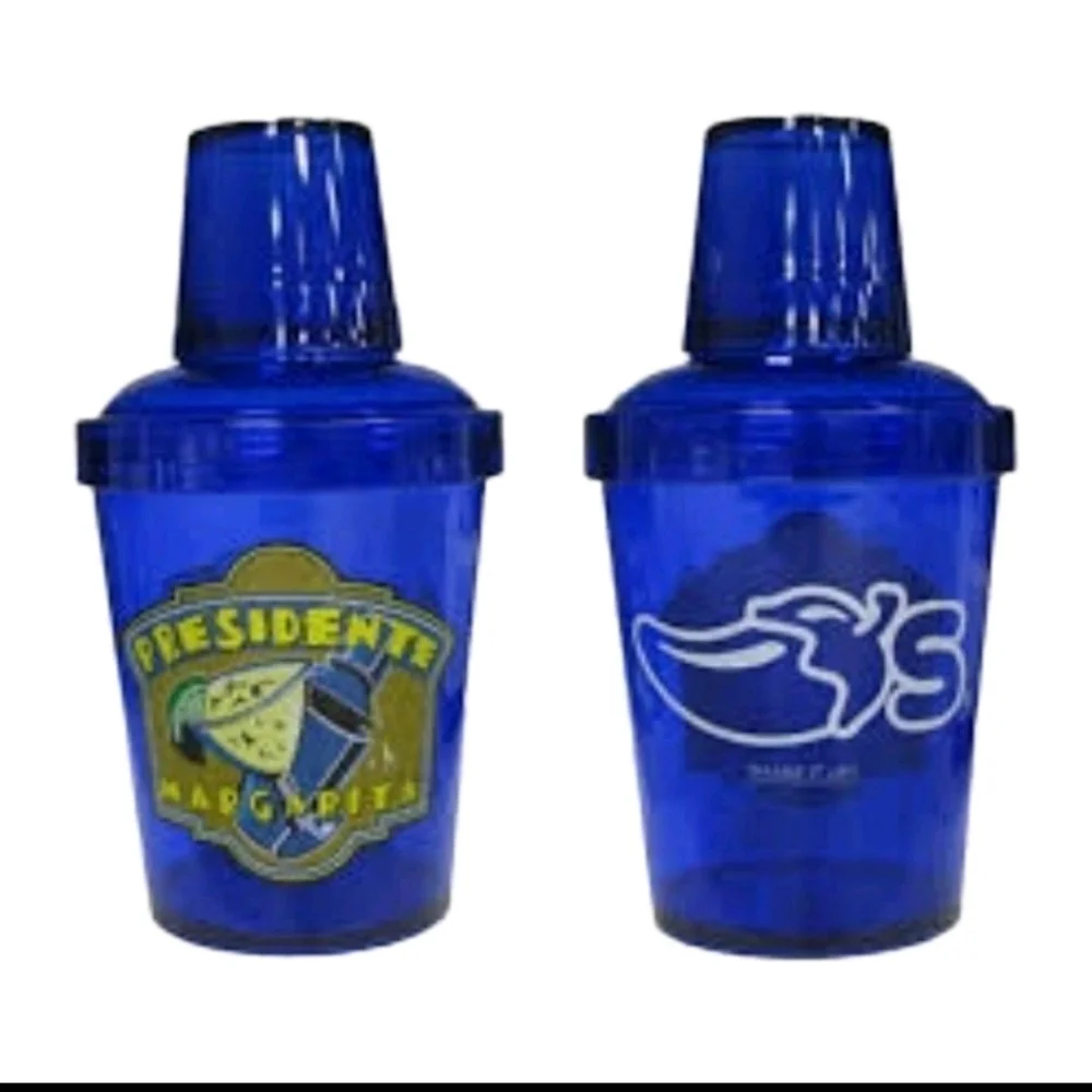 Vintage 1990s Chili’s Bar & Grill Presidente Margarita Shaker Mixer 3pc Set Blue